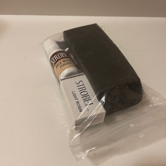 Violin kit including VIOLIN ROSIN wood polish straps and more - Picture 9 of 10